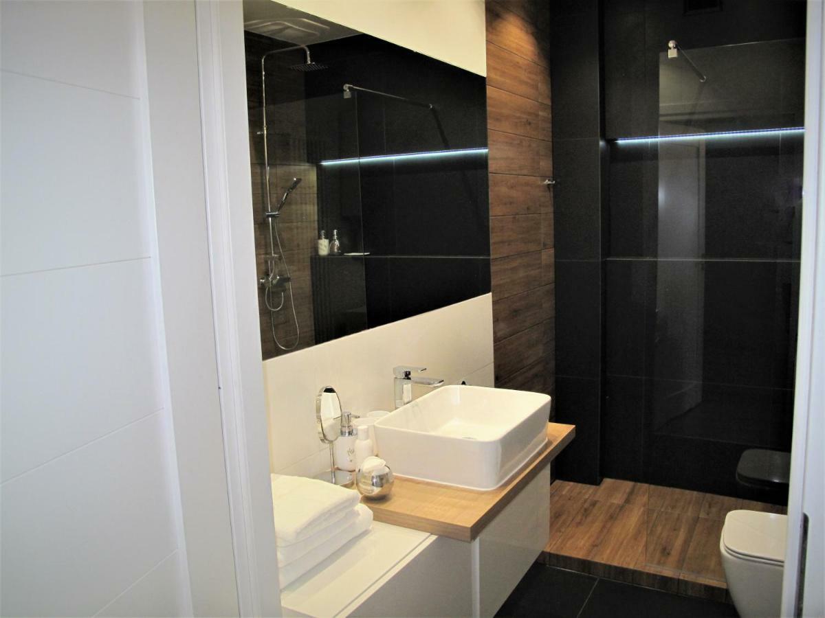 브로츠와프 Apartament By The Way 아파트 외부 사진